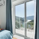 Apartament Host Wise - Solar De Pisoes