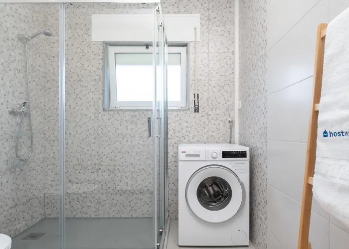 Host Wise - Solar De Pisoes