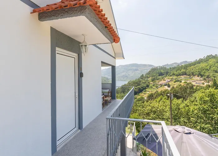 Host Wise - Solar De Pisoes Apartment