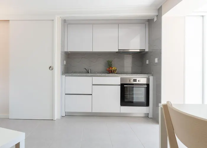 Host Wise - Solar De Pisoes